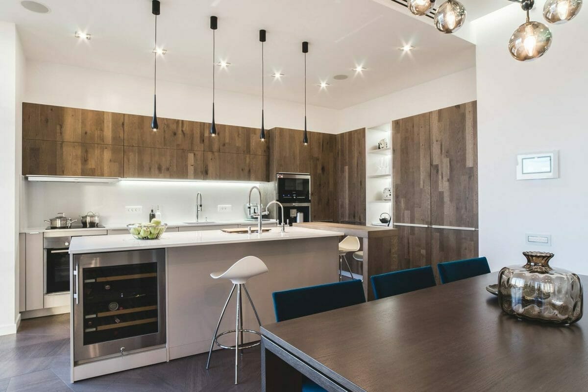Contemporary Kitchen With Wooden Finish